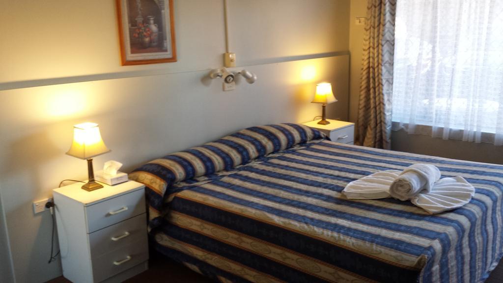 Ballina Hi-Craft Motel Room photo